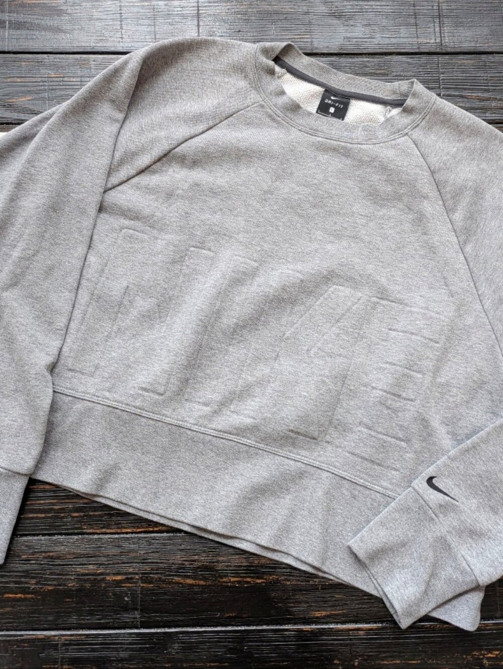 Nike Women's Embossed Dry Versa  Grey Cropped Sweatshirt • Size Large